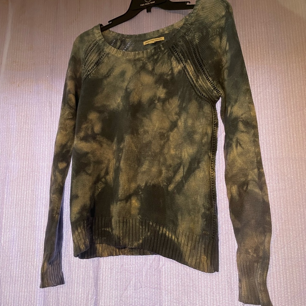 Blue tie-dye American eagle sweater